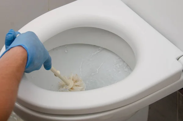 Cleaner Glove Cleans Toilet — Stock Photo, Image