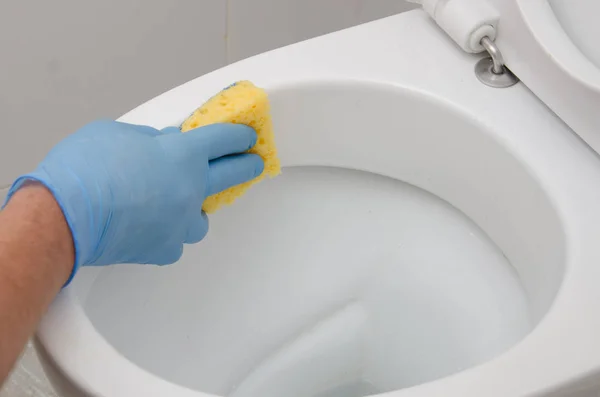 Cleaner Glove Cleans Toilet — Stock Photo, Image