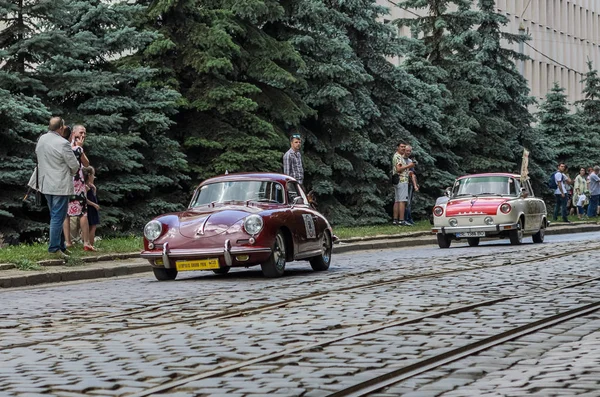 Львов Украина Июнь 2018 Старый Винтажный Ретро Автомобиль Porsche Едет — стоковое фото