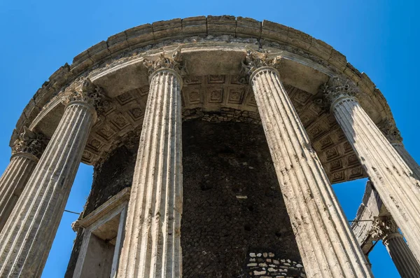 Rovine Con Colonne Dell Antico Tempio Della Dea Vesta Tivoli — Foto Stock