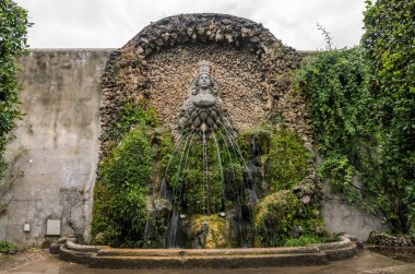 Roma, İtalya - Ağustos 2018: Park tutarla Çeşme Villa D'Este Tivoli, antik Çeşme