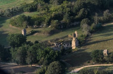 Antika bir bina kalıntıları üstten görünüm