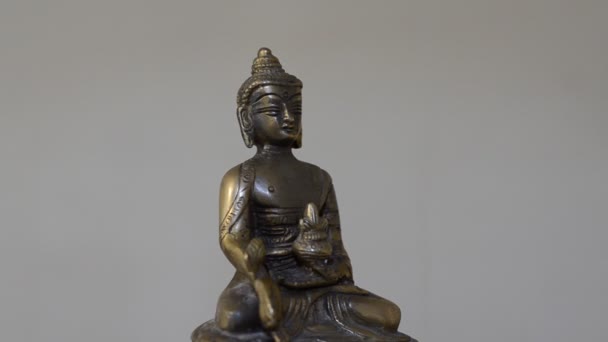Statua Buddha Che Gira Con Fumo — Video Stock