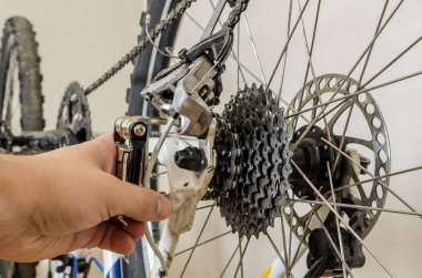 Ana Bisiklet tamircisi Bisiklet tamir