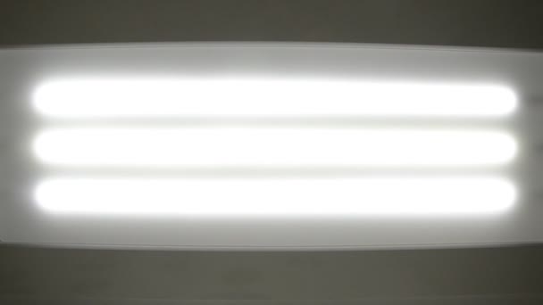 Encendiendo Luz Tres Lámparas Led — Vídeo de stock