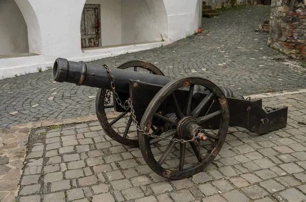 Oude Antieke Kanon Muren Van Het Kasteel Vesting — Stockfoto