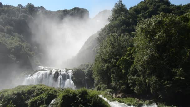 Górskie Kaskady Wodospadu Cascata Delle Marmore Włoszech — Wideo stockowe