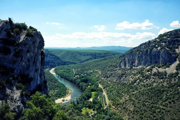 Landscape of Gorges de lArdech and Ardeche river — Stock Photo, Image