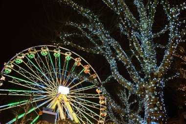 Noel Lüksemburg'adil. Festival Xmas Pazar geceleri gözüne. 
