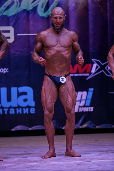 Mænds Ydeevne Kiev City Bodybuilding Cup Lokaler Kiev Polytechnic Institute - Stock-foto