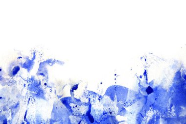 Beyaz arka plan üzerinde mavi boya darbeleri doku lekeleri ile soyut mürekkep deseni