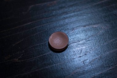 Vücut boyama su renkleri pasta ve metalik renklerde kayar