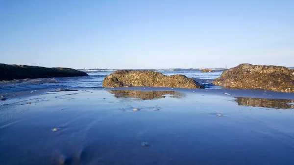 Скалы Берегу Средиземного Моря Римини Ричччоне Пляжем Песком Закате — стоковое фото