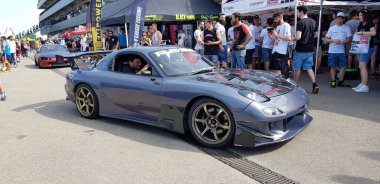 Modena, İtalya: 1 GIU 2018: JCM Japonya Otomobil Toplantısı Autodromo di Modena Ücretsiz Araba Toplantısı