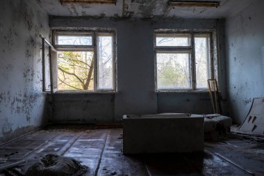 Çernobil Pripyat nükleer patlamadan sonra şehri terk etti.