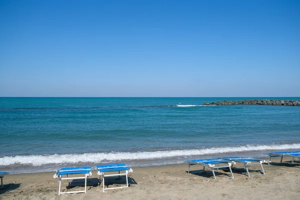 Spiaggia Focene Ostia Costa Romana Con Sabbia Rocce Foto Alta — Foto Stock