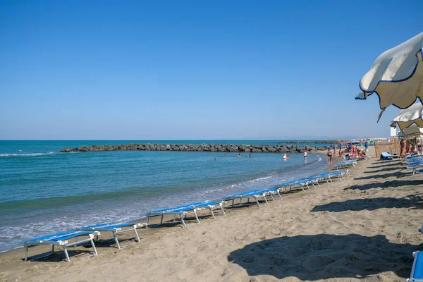 Playa Focene Ostia Costa Romana Con Arena Rocas Foto Alta — Foto de Stock