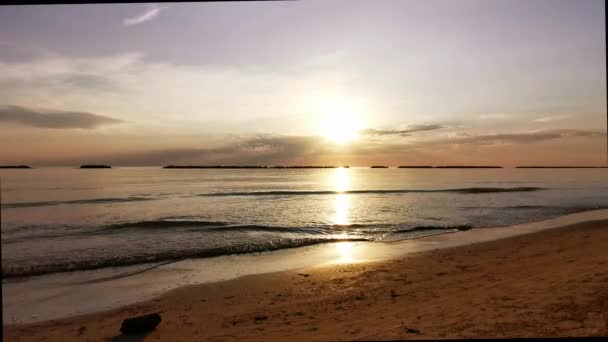 Vacker Soluppgång Med Sol Reflektion Cesenatio Riccione Rimini Stranden Hög — Stockvideo