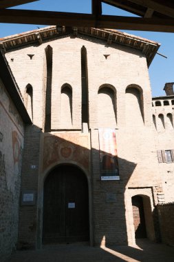 Vignola Kalesi Modena girişi ve ana kule. Yüksek kalite fotoğraf