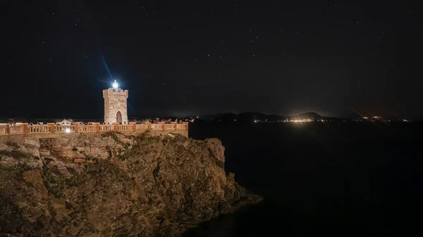 Piombino Livorno Fyr Udden Upplyst Natten Högkvalitativt Foto — Stockfoto