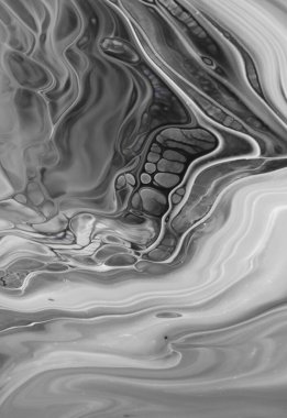 Tam çerçeve boyalı, siyah beyaz arkaplan