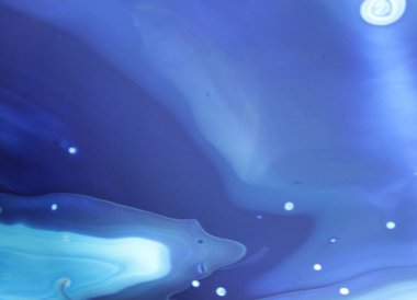 Arka plan için lekelenmiş mavi boyanın tam çerçeve görüntüsü