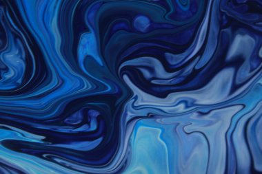 Arka plan için lekelenmiş mavi boyanın tam çerçeve görüntüsü