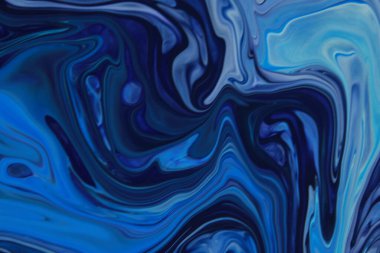 Arka plan için lekelenmiş mavi boyanın tam çerçeve görüntüsü