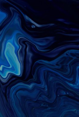 Arka plan için lekelenmiş mavi boyanın tam çerçeve görüntüsü 