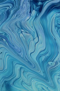 Arka plan için lekelenmiş mavi boyanın tam çerçeve görüntüsü 