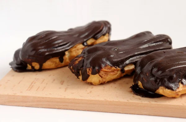 Freschi Eclairs Deliziosi Vicino — Foto Stock