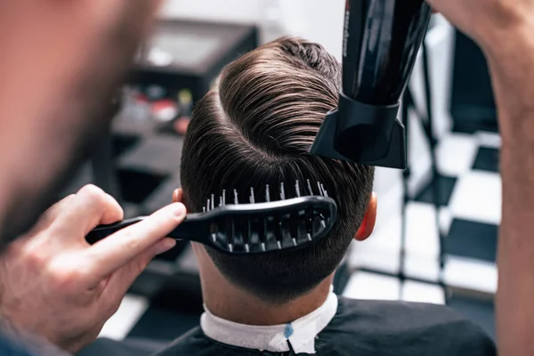 Mens haircut and styling in barbershop. Stylish Haircut Haircut. — Stock Photo, Image