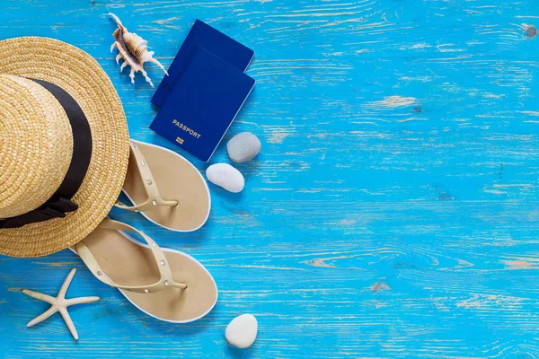 seyahat kavramı. kopya alanı. ahşap arka plan mavi plaj şeyler