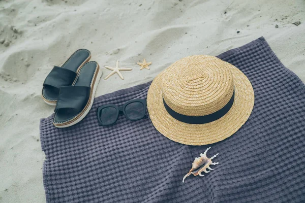 Yaz konsepti. kum plaj şeyler. kopya alanı