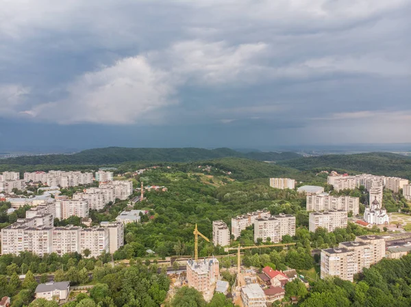 Hava Bulutlu Yağmur Şehir Geliyor Kopya Alanı — Stok fotoğraf