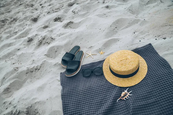 Yaz konsepti. kum plaj şeyler. kopya alanı