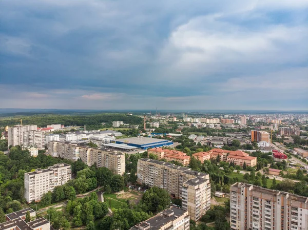 Похмура Погода Над Містом Йде Дощ Копіювання Простору — стокове фото