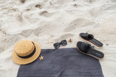 Yaz konsepti. kum plaj şeyler. kopya alanı