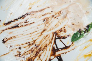 kirli tabak. Çikolata doku. lezzetli çöl