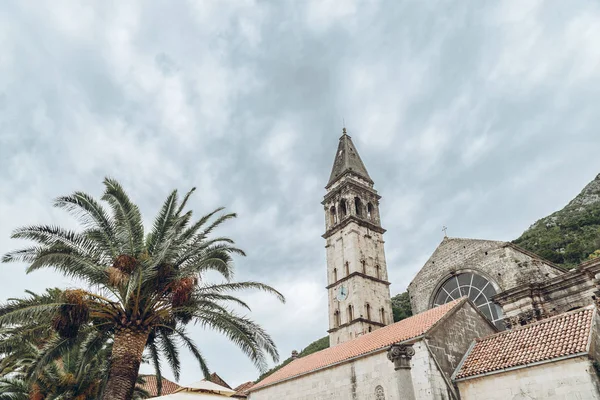 Torre Iglesia Perast Montenegro Nubes Fondo — Foto de Stock