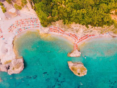 hawaii Beach budva, Karadağ'havadan görünümü. yaz tatili