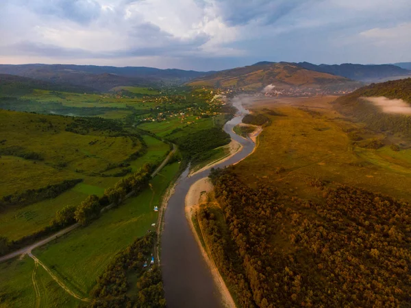 Landschapsmening Bergen Zonsondergang Met Vijgen Rivier Herfst Komt — Stockfoto