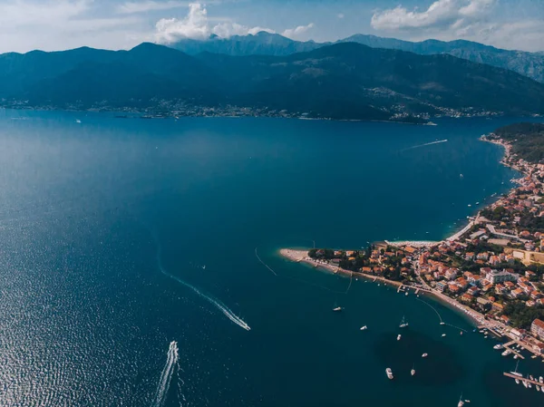 Vista Aérea Yates Muelles Ciudad Montenegro Hora Verano —  Fotos de Stock