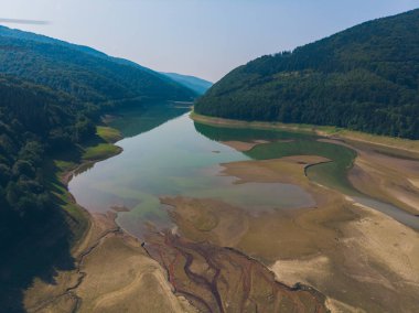 Göl Dağları'nda hava görünümünü. Yaz saati