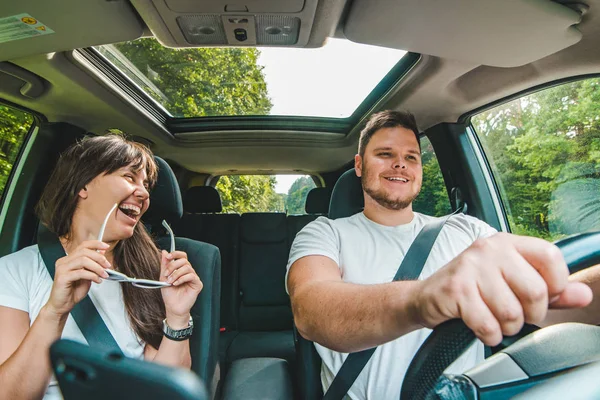 Para Samochodzie Długa Podróż Car Travel Concept — Zdjęcie stockowe