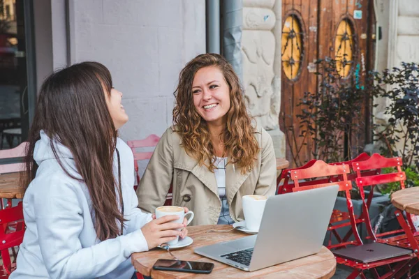 Two Adult Young Woman Drinking Coffee Looking Laptop Outdoors Cafe — Stock Photo, Image