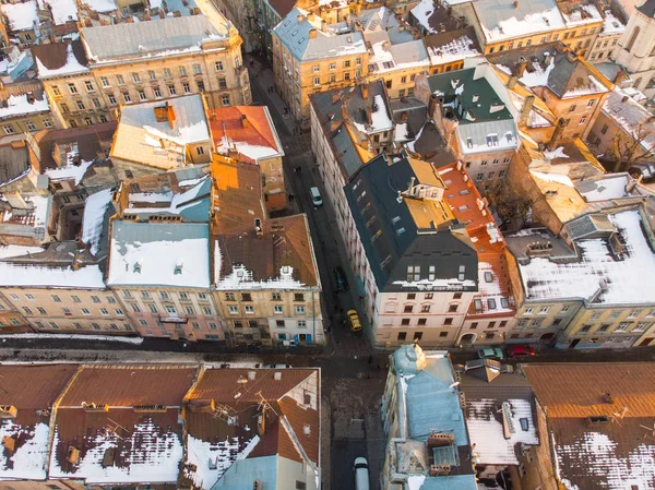 Vista Aérea Sobre Las Estrechas Calles Ciudad Europea Hora Tarde — Foto de Stock