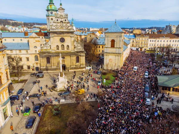 Lviv Ukraine Avril 2018 Procession Avec Une Grande Croix Foule — Photo