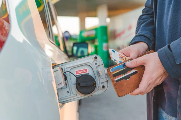 Man Get Euro Wallet Put Car Tank Gasoline Price Hike — Stock Photo, Image