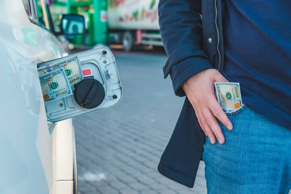 Money Car Tank Dollars Man Pocket Gasoline Price Hike Concept — Stock Photo, Image
